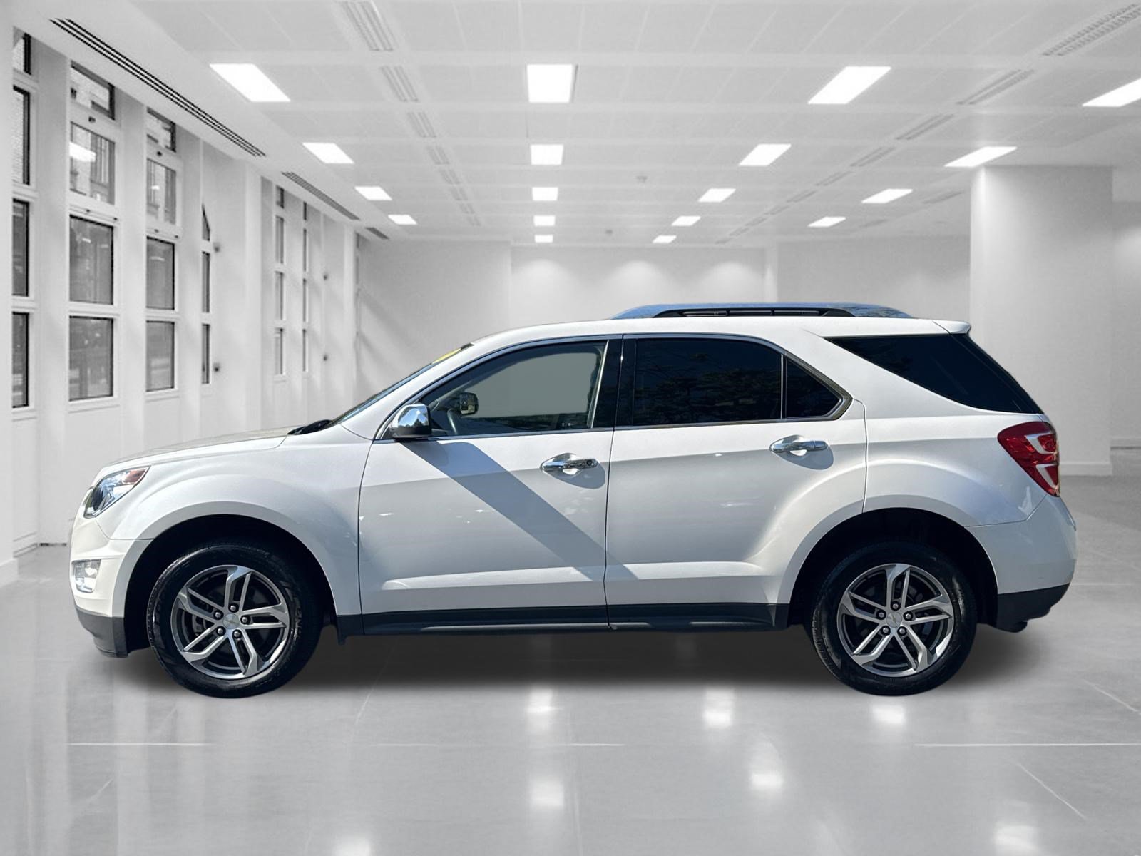Used 2017 Chevrolet Equinox Premier w/ Enhanced Convenience Package FWD image 8