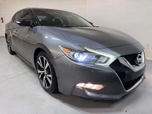 Used 2017 Nissan Maxima SR FWD image 1