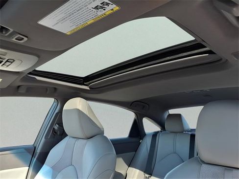 Used 2020 Toyota Avalon XSE w/ Protection Package image 18