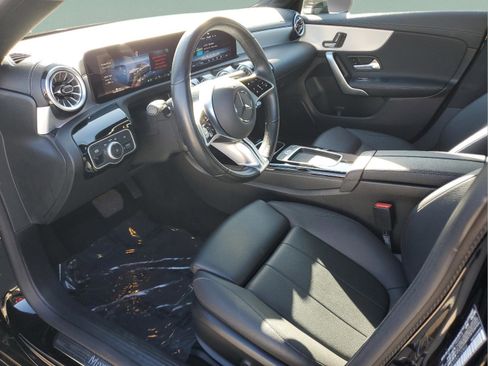 Used 2025 Mercedes-Benz CLA 250 4MATIC image 16