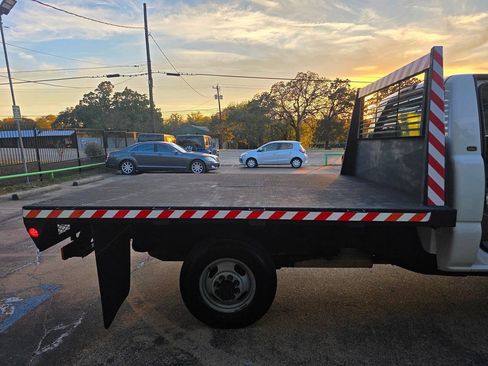 Used 2003 Chevrolet Silverado 3500 2WD Regular Cab image 37