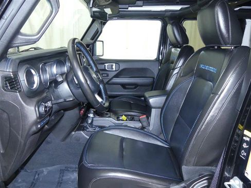 Used 2022 Jeep Wrangler Unlimited Rubicon 4xe w/ Cold Weather Group image 22