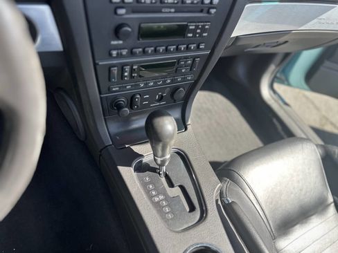 Used 2002 Ford Thunderbird Deluxe image 15