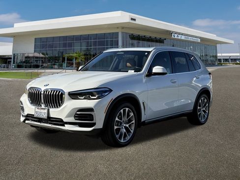 Certified 2022 BMW X5 xDrive40i image 5