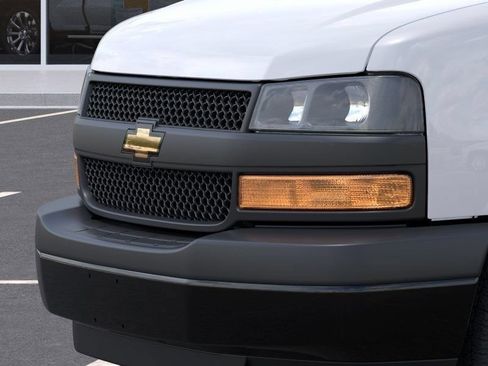 New 2025 Chevrolet Express 2500 RWD image 15