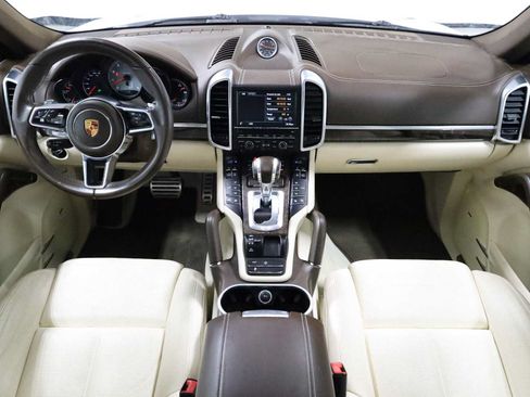 Used 2015 Porsche Cayenne S AWD/4WD image 26