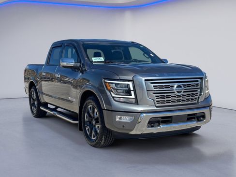 Used 2021 Nissan Titan Platinum Reserve image 8