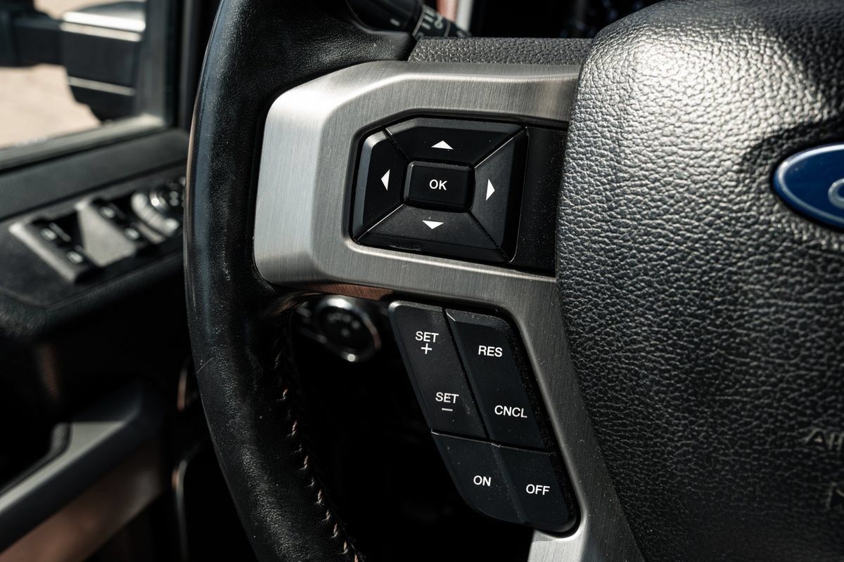 Used 2019 Ford F450 Platinum AWD/4WD image 18