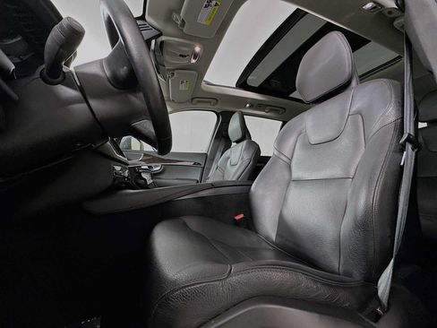 Used 2019 Volvo XC90 T6 Momentum w/ Protection Package Premier AWD/4WD image 19