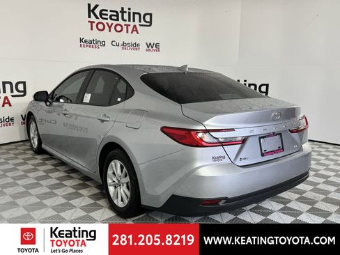 New 2026 Toyota Camry LE image 10