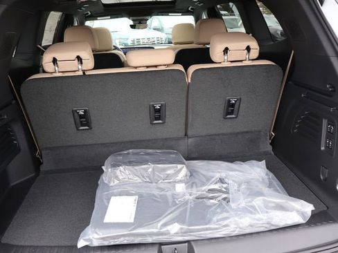 New 2026 Buick Enclave Preferred w/ Power Package AWD/4WD image 10