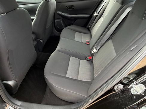 Certified 2025 Nissan Sentra SV FWD image 34