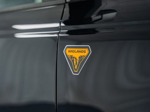 Certified 2025 Ford Bronco Badlands image 17