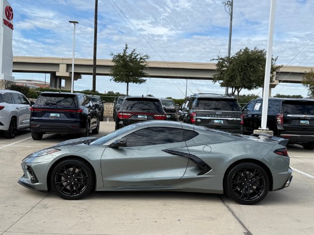 Used 2023 Chevrolet Corvette Stingray Preferred Cpe w/ Z51 Performance Package RWD image 8