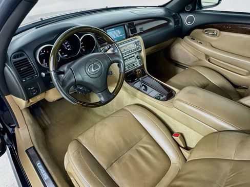 Used 2008 Lexus SC 430 Convertible w/ Preferred Accessory Pkg RWD image 35