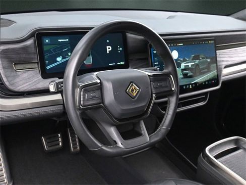 Used 2022 Rivian R1T Launch Edition image 27