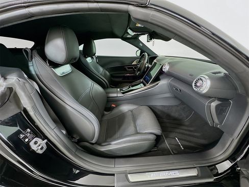 Used 2022 Mercedes-Benz SL 55 AMG 4MATIC image 29