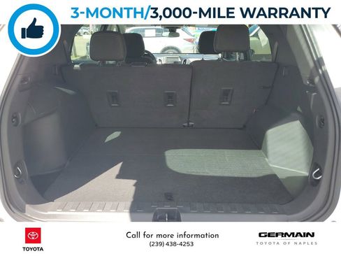 Used 2021 Chevrolet Equinox LS image 24