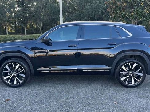 New 2026 Volkswagen Atlas Cross Sport SEL Premium R-Line image 5