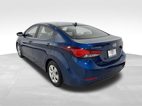 Used 2016 Hyundai Elantra SE FWD image 29