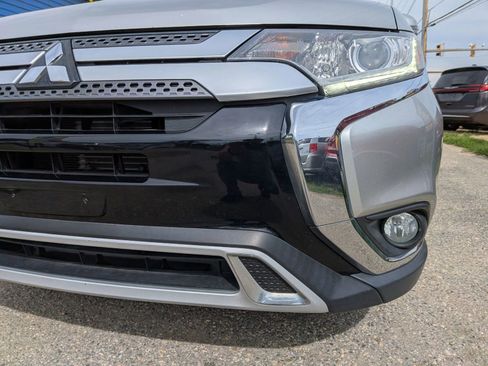 Used 2020 Mitsubishi Outlander SE FWD image 9