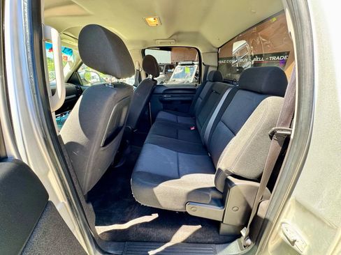 Used 2010 Chevrolet Silverado 1500 LT w/ Power Pack Plus image 12