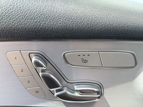 Used 2021 Mercedes-Benz GLC 300 4MATIC image 14