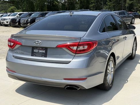 Used 2017 Hyundai Sonata SE FWD image 9