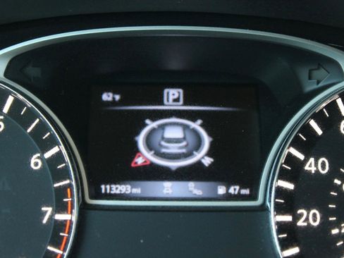 Used 2017 Nissan Pathfinder Platinum w/ Cargo Package FWD image 24