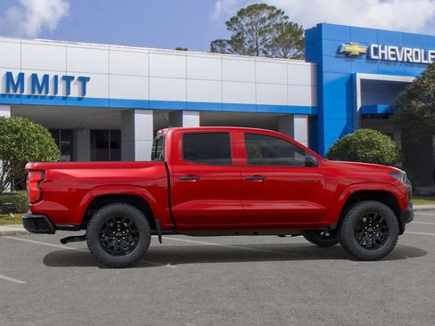 Used 2026 Chevrolet Colorado W/T w/ WT Custom Package RWD image 5