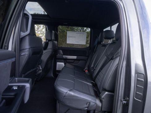 New 2026 Ford F250 Platinum w/ FX4 Off-Road Package image 33