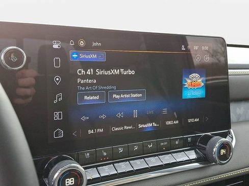 Used 2024 Chevrolet Colorado ZR2 w/ ZR2 Convenience Package III image 21