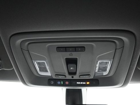 Used 2019 Chevrolet Silverado 1500 RST image 26