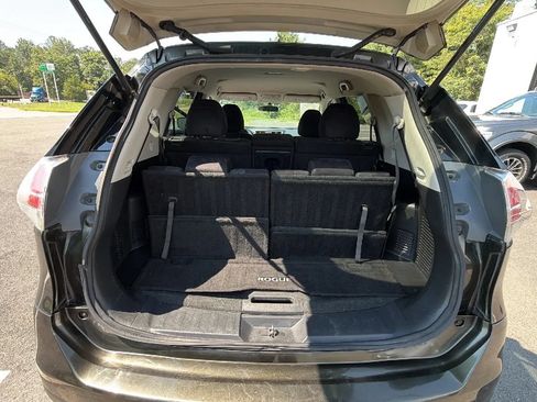 Used 2015 Nissan Rogue SV w/ SV Family Package AWD/4WD image 55