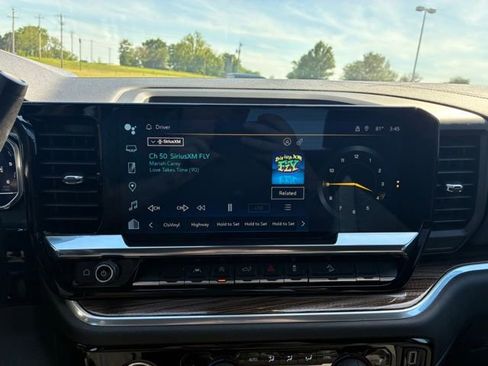 Used 2024 Chevrolet Silverado 1500 LT w/ Z71 Off-Road Package image 14