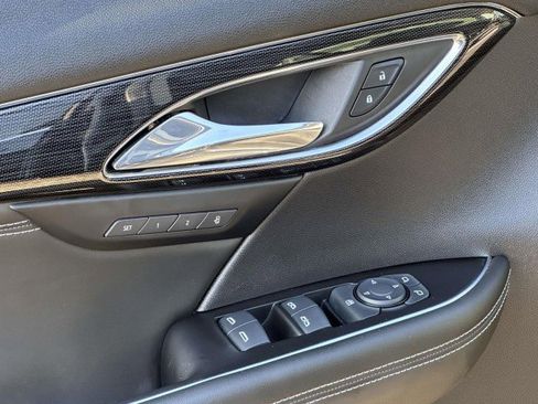 Used 2023 Buick Envision Essence image 17