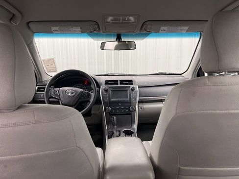 Used 2015 Toyota Camry LE image 15