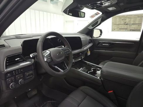 New 2026 Chevrolet Suburban RST w/ RST Capability Package image 9