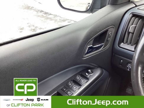 Used 2022 Chevrolet Colorado Z71 image 21