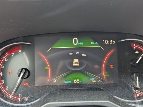 Used 2025 Toyota RAV4 XLE image 10