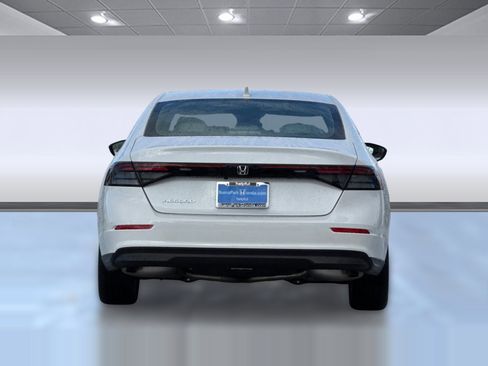 Used 2024 Honda Accord LX image 9