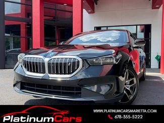 Used 2024 BMW i5 eDrive40i w/ M Sport Package RWD video 1