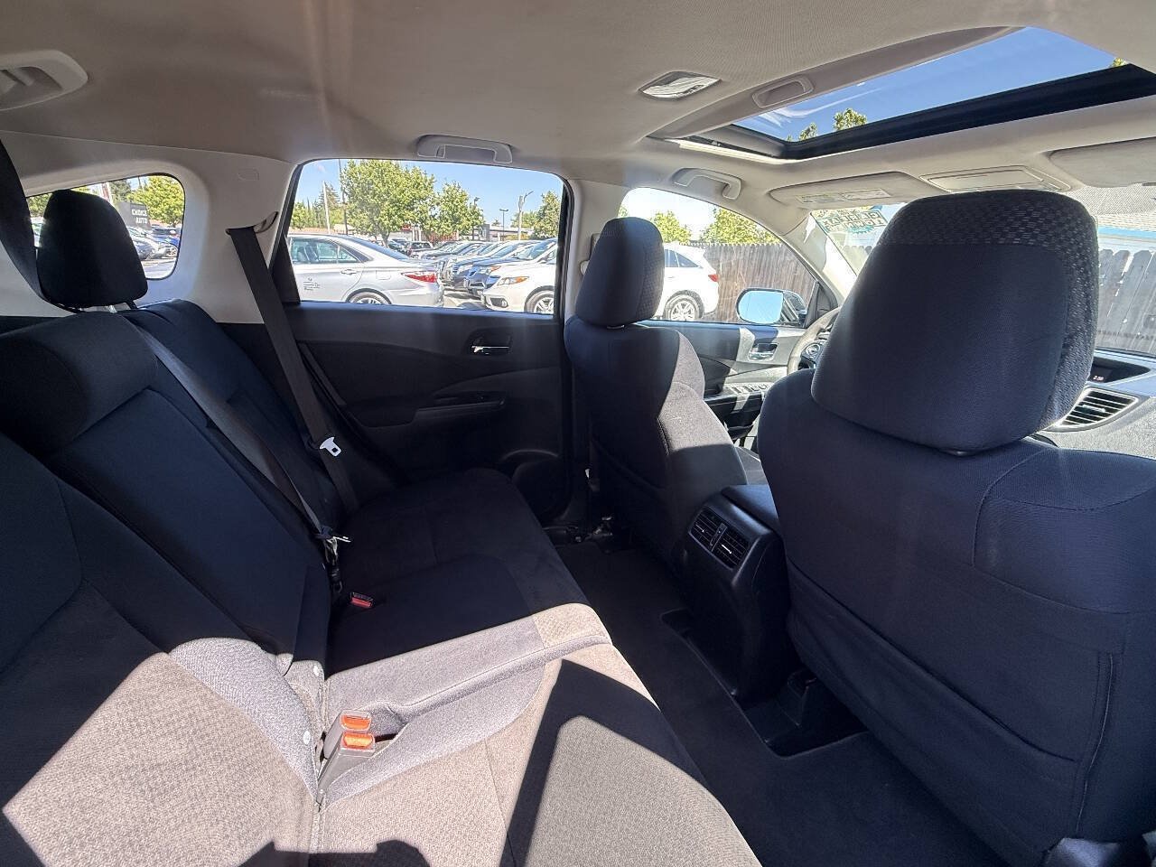 Used 2015 Honda CR-V EX image 16