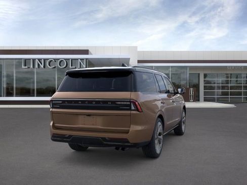 New 2026 Lincoln Navigator Black Label AWD/4WD image 8