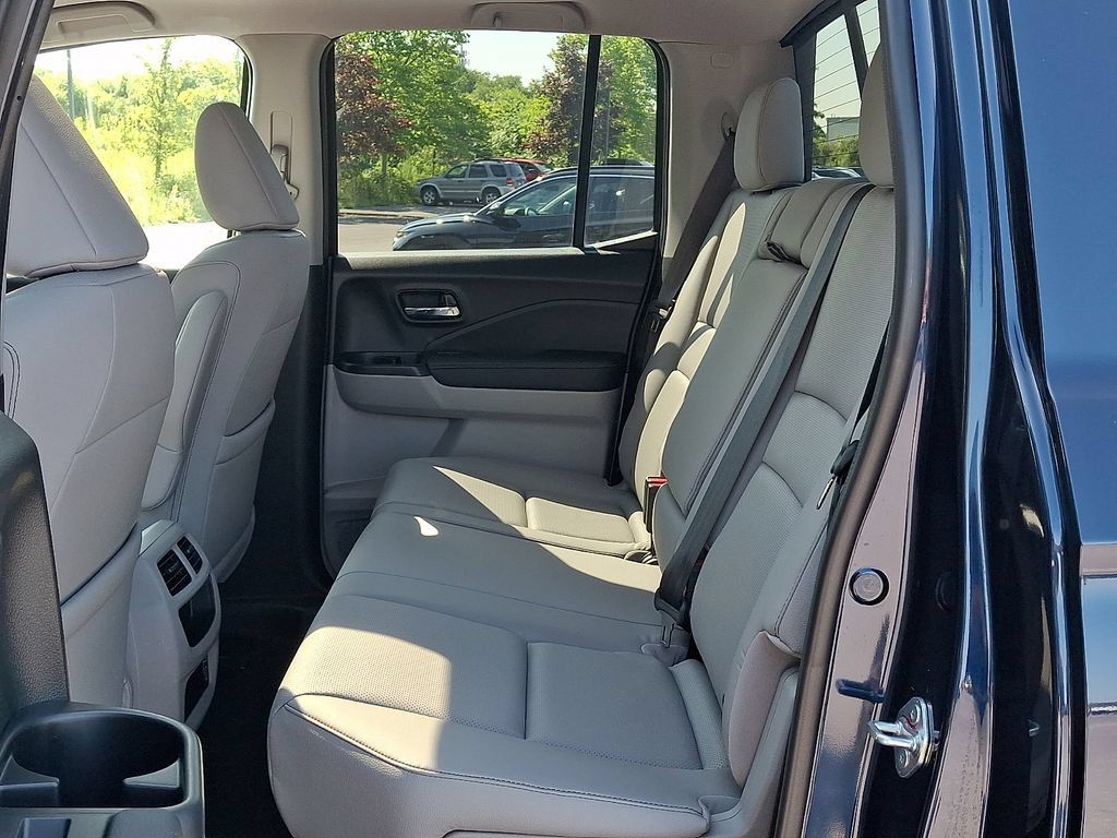 Used 2023 Honda Ridgeline RTL-E image 13