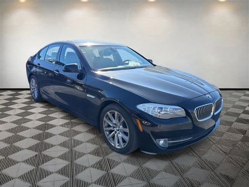 Used 2012 BMW 528i Sedan image 3