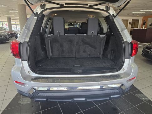 Used 2019 Nissan Pathfinder SV AWD/4WD image 35