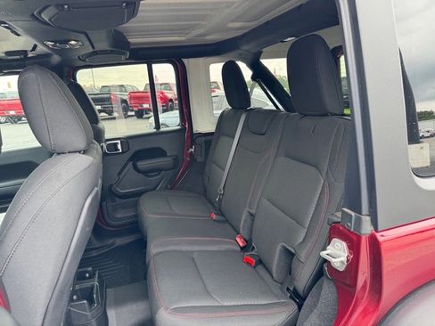 Used 2022 Jeep Wrangler Unlimited Rubicon w/ LED Lighting Group image 12