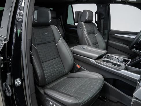 Used 2025 Cadillac Escalade V w/ LPO, ONYX Package AWD/4WD image 22