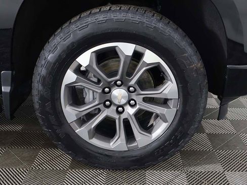 Used 2022 Chevrolet Silverado 1500 High Country w/ Technology Package AWD/4WD image 24